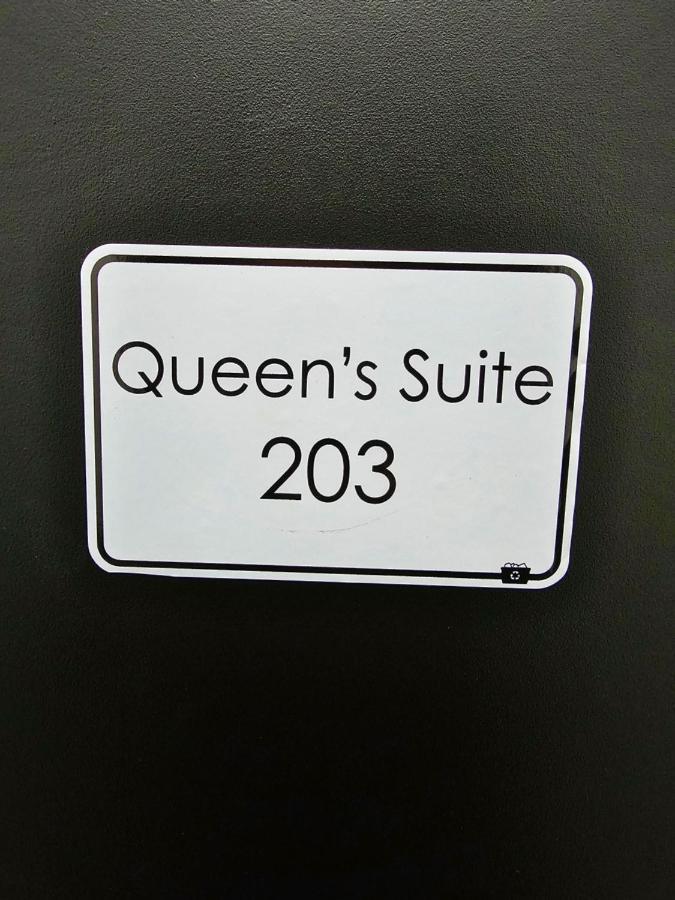 Skyline Queen'S Suites 203 스완지 외부 사진