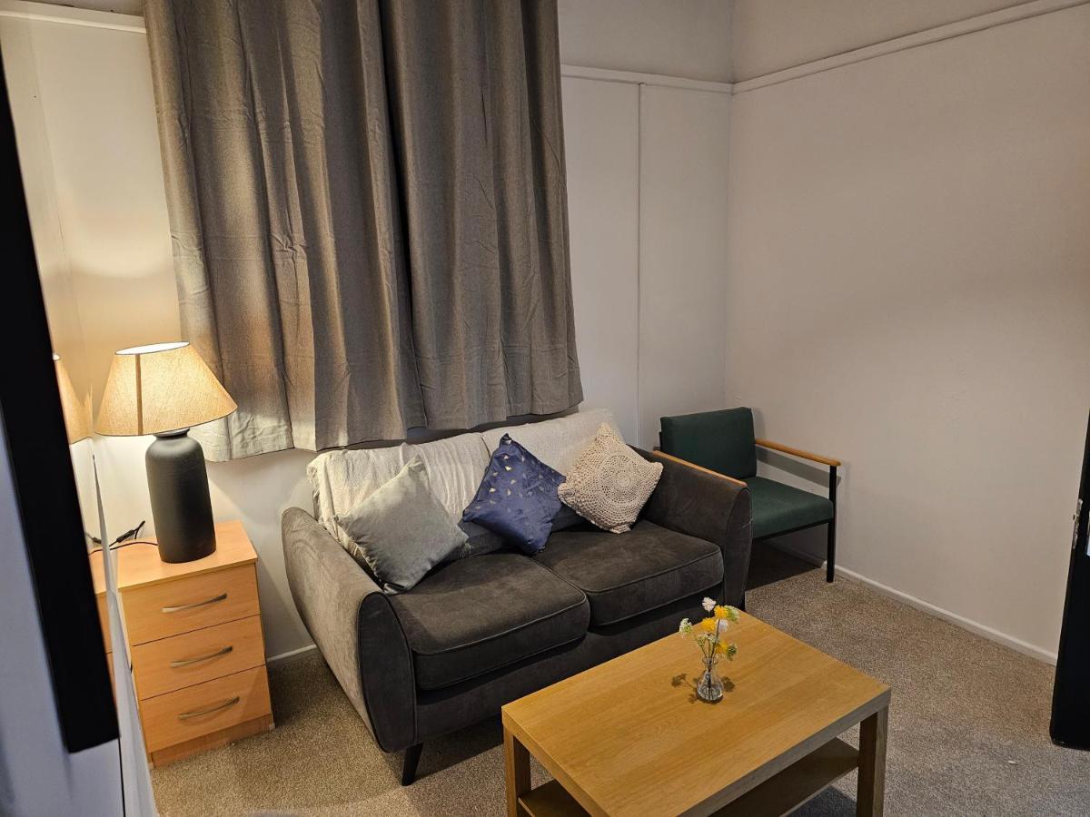 Skyline Queen'S Suites 203 스완지 외부 사진