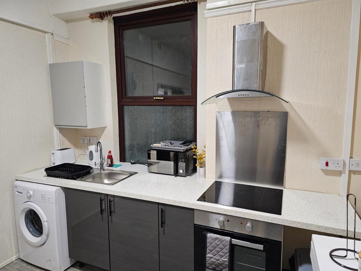 Skyline Queen'S Suites 203 스완지 외부 사진