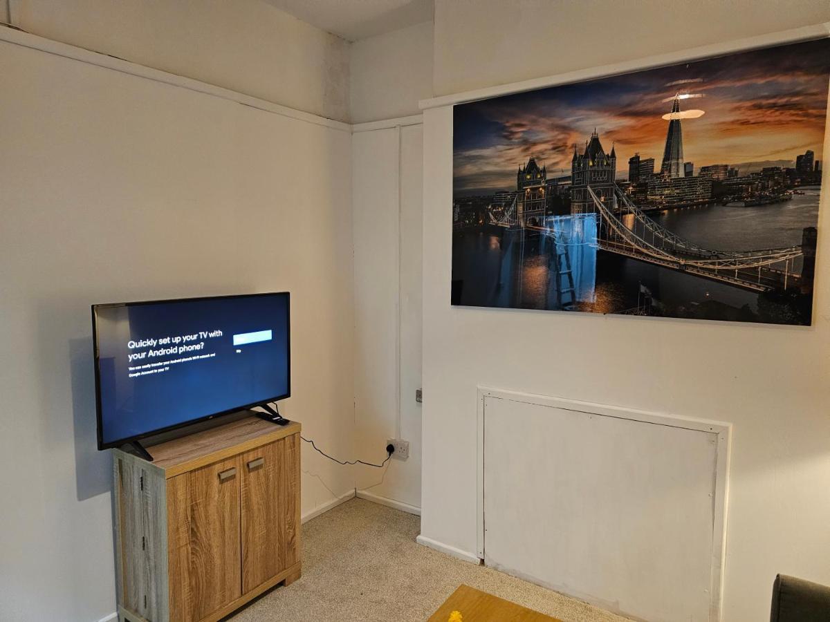 Skyline Queen'S Suites 203 스완지 외부 사진